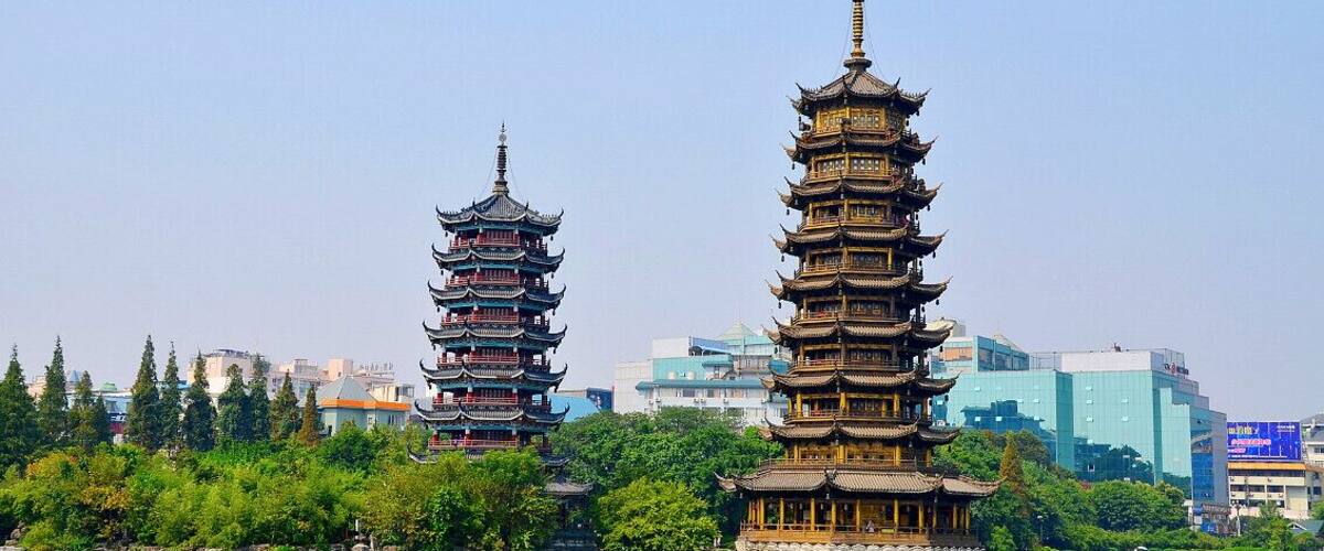 The Sun & Moon Twin Pagodas in #Guìlín, China.
https://twitter.com/Beautifulgx