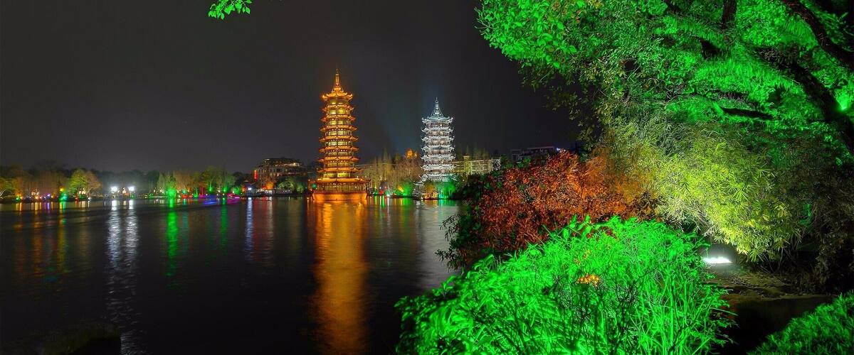 Two Rivers and Four Lakes night of #Guilin,China.
https://twitter.com/Beautifulgx
