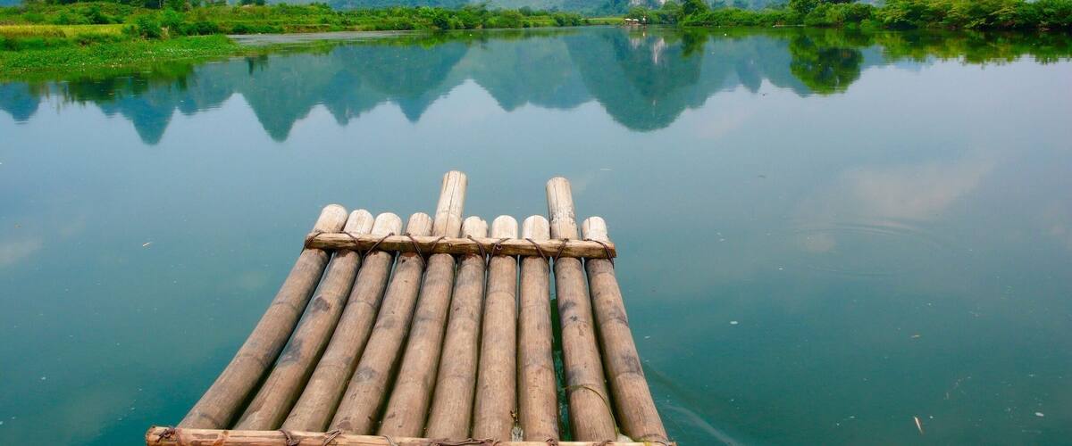 Bamboo rafting in Yangshuo! Quite an unforgettable adventure amidst heavenly landscape!
#blue