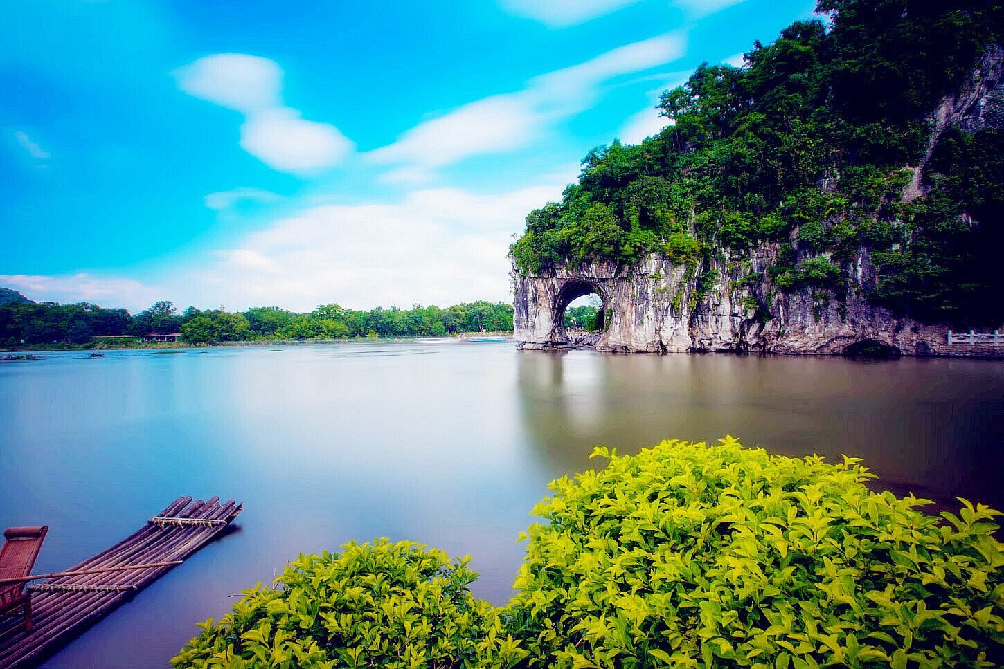 Guilin Elephant Trunk Hill.
#桂林象鼻山

https://twitter.com/Beautifulgx