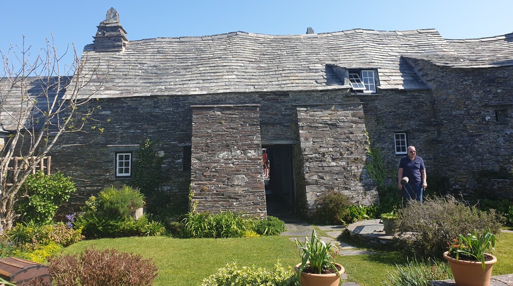 Post office built in the 1300s. Mind ur head - they were much smaller in height in those days !
