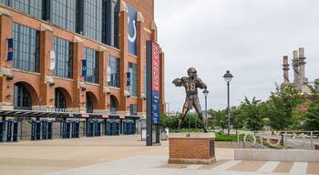 Lucas Oil Stadium which includes a statue or sculpture