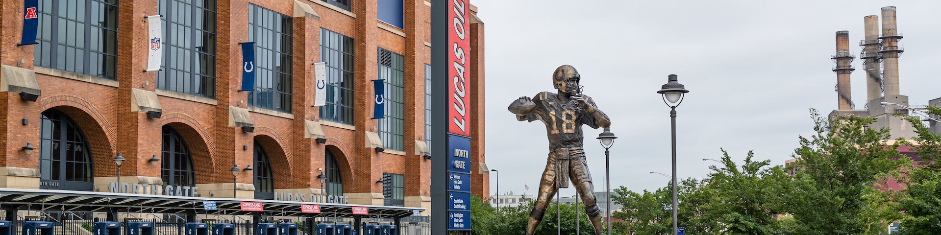 Lucas Oil Stadium which includes a statue or sculpture