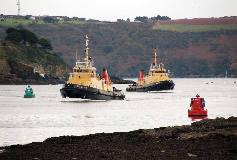 The SD Forceful and SD Careful entering the River Tamar in Plymouth. The tugs have just passed Drake's Island. SD FORCEFUL IMO Number: 8401468 MMSI Number: 232002650 Callsign: GAAE Length: 39 m Beam: 10 m SD CAREFUL IMO Number: 7902350 MMSI Number: 232002652 Callsign: GZAZ Length: 38 m Beam: 9 m