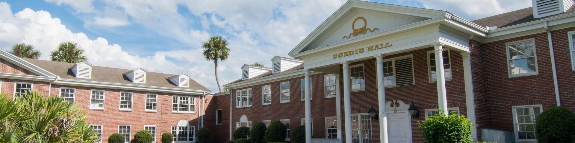 J0MTN9 Deland Florida Stetson University college Gordis Hall dorms in small town ,