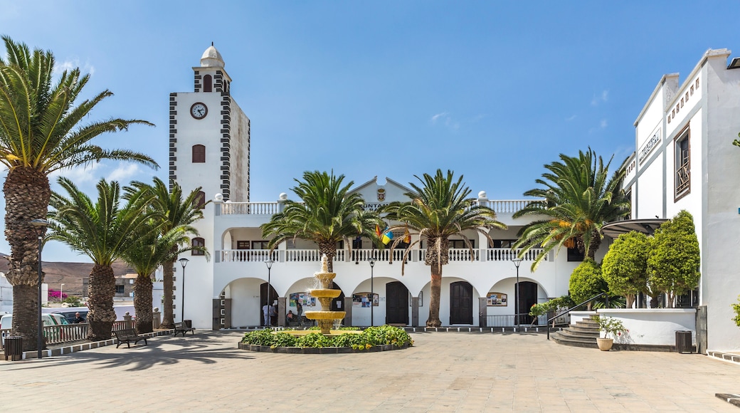 Spain, Balearic Islands, Lanzarote, San Bartalome, Townhall and city theater