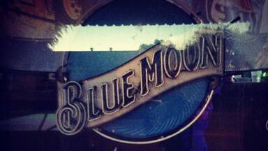 Tiny's is living up to its name. It's tiny. And they have one in every town.
But it's cozy and fun and welcoming, and full of everyday small town charm.
I'm certainly coming back, mind your step at the back door though..