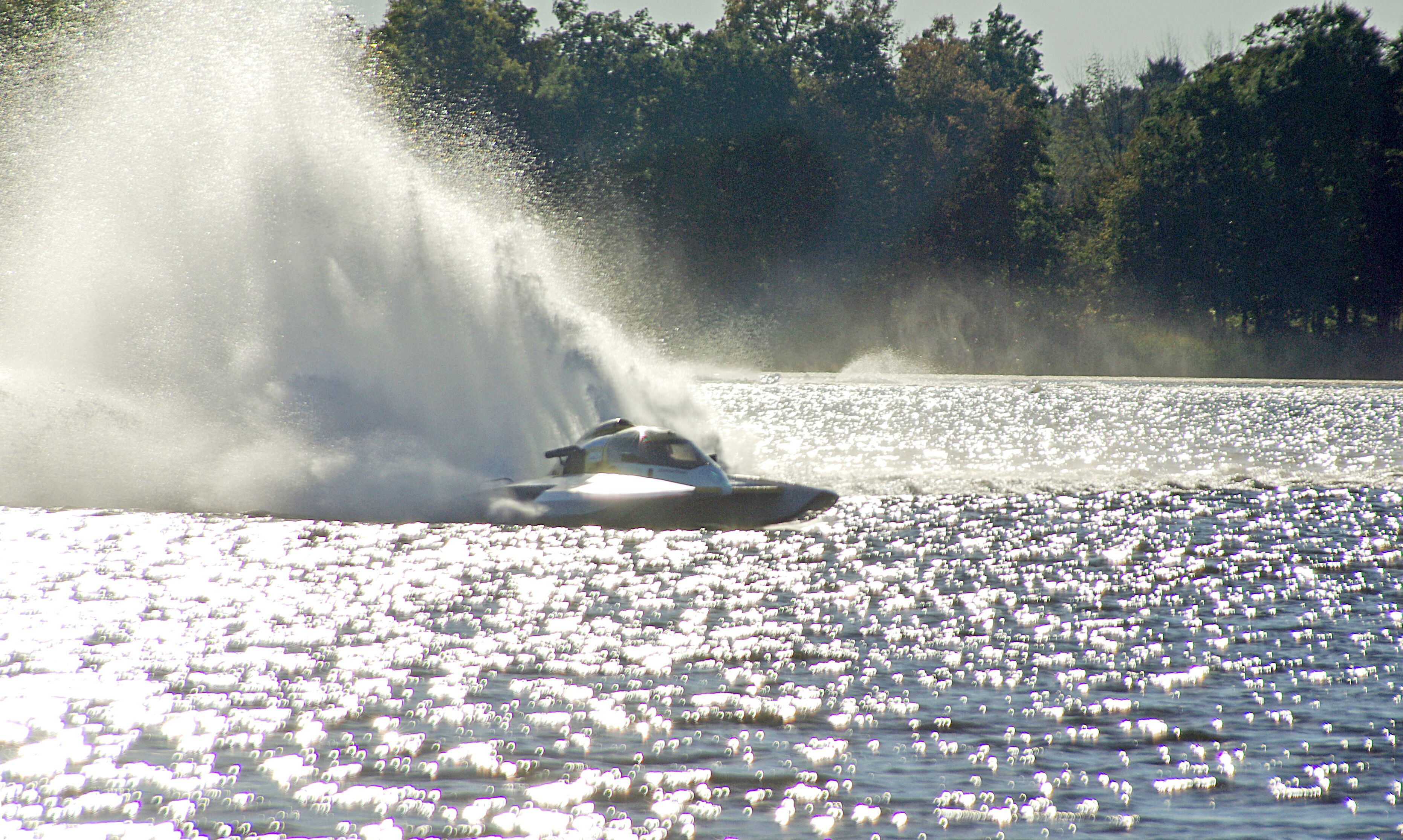 Hydroplane racing on the 500 acre Stony Creek Lake.