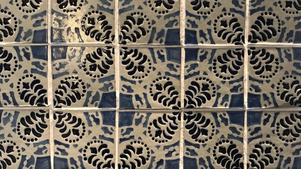 Tiles are very important in Puebla, enjoy the excellent work done in different buildings of the city #patterns #WeLoveOurMarkets #LifeAtExpedia #Puebla #TLoTravel