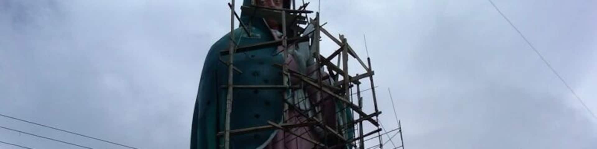 Large statue of the Virgin de Guadalupe, shown here under construction. Incredible view of Xicotepec and the surrounding mountains.
