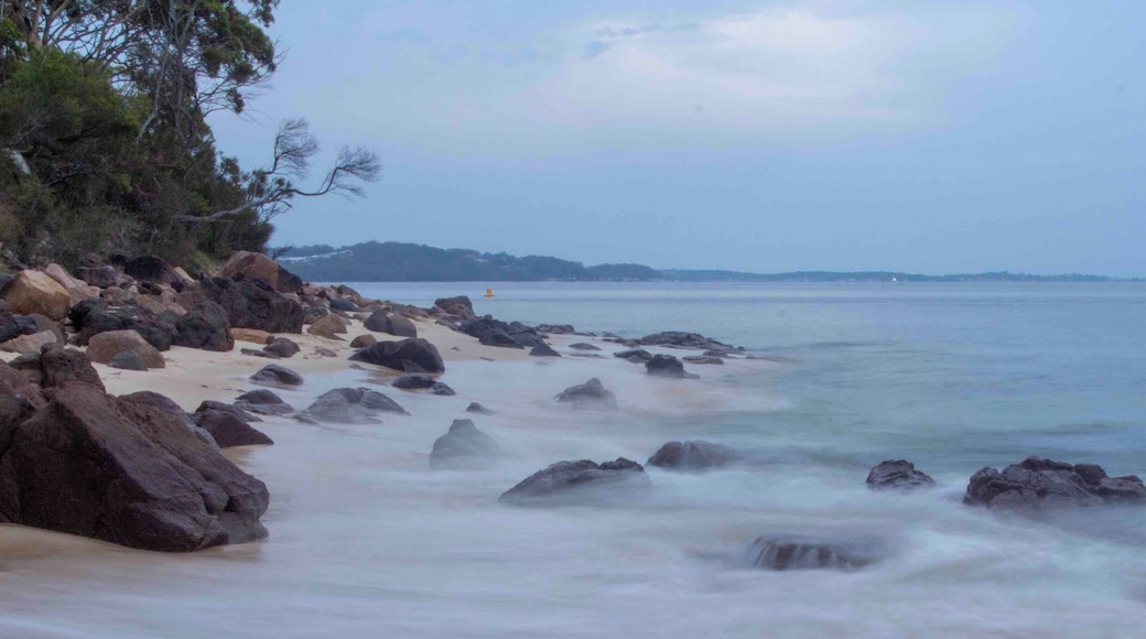 This point you can acces from the beach on both sides. Looks best with high tide. If you shoot to the other side you also have a nice island in the back. Was made with a 10stop filter.