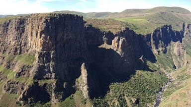Panoramic scenery of the Maletsunyane Falls