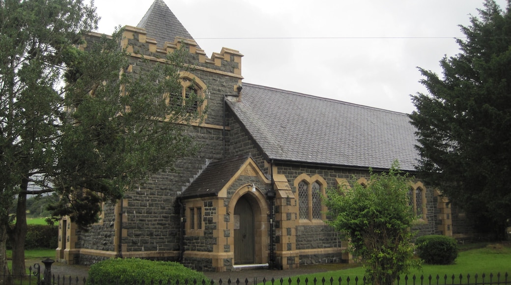 Eglwys Dewi Sant, Tal-y-bont