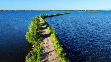 View of a breakwall on the fox river