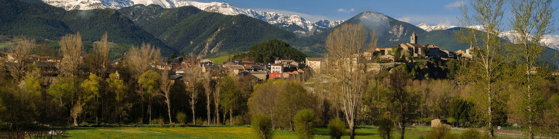 Serra del Cadí range seen from Bellver de Cerdanya in spring (Cerdanya, Catalonia, Spain, Pyrenees)