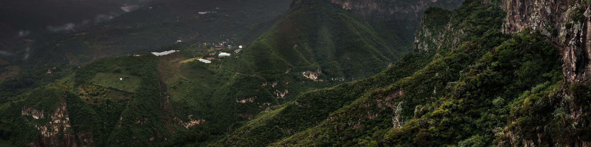 Colorful sunrise at cliffs in Huaca
