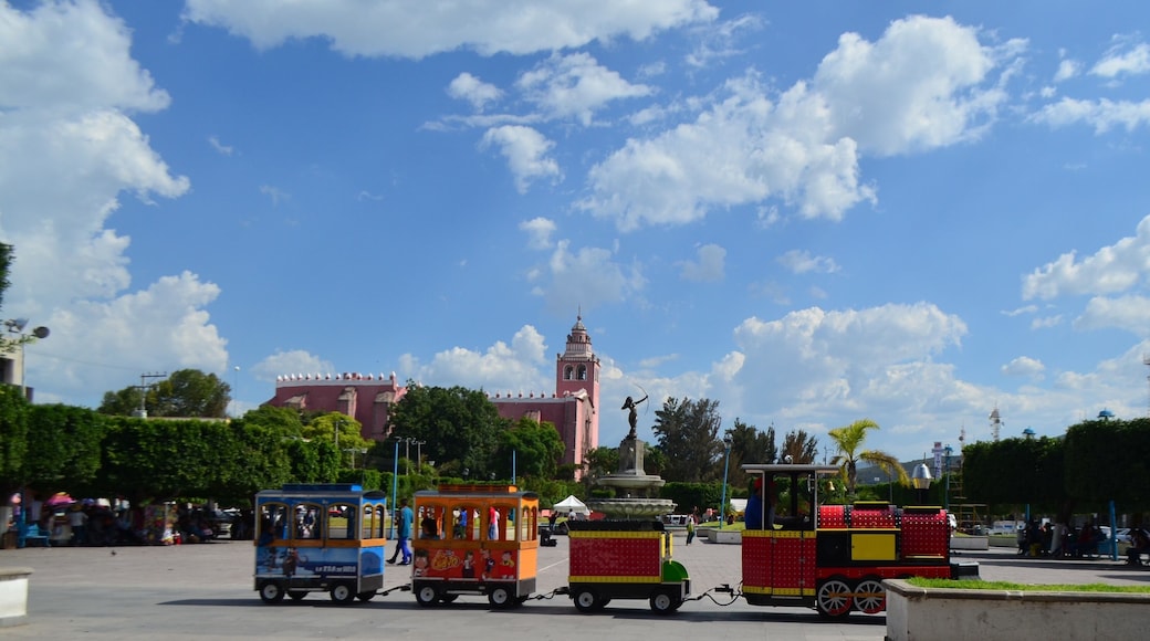 La original Diana Cazadora se encuentra en la comunidad de Ixmiquilpan , antes de esto estaba en Av Reforma de la CDMX