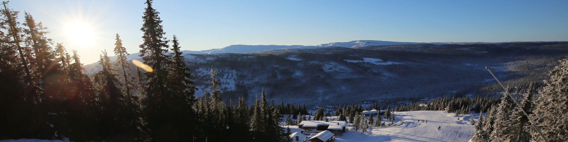 Kvitfjell mit einem Schnee, Sonnenuntergang und Skifahren