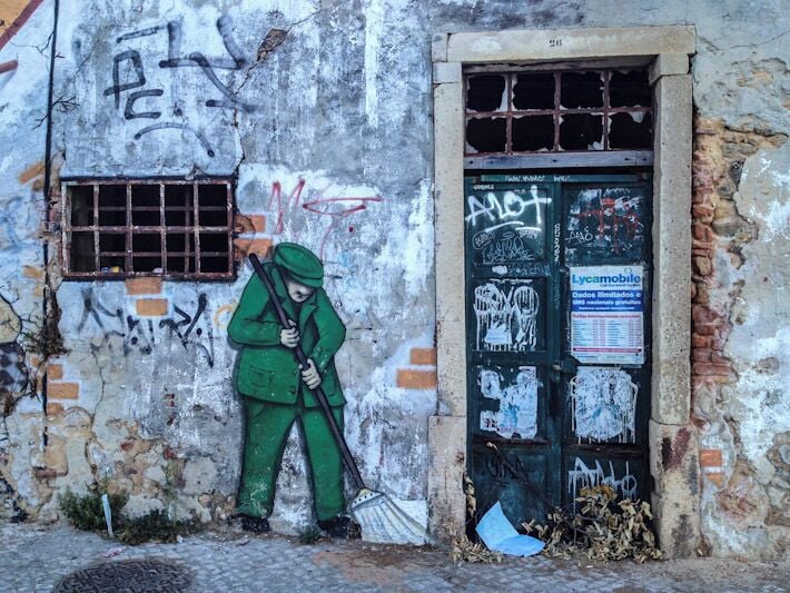 When street art and real life collide! 