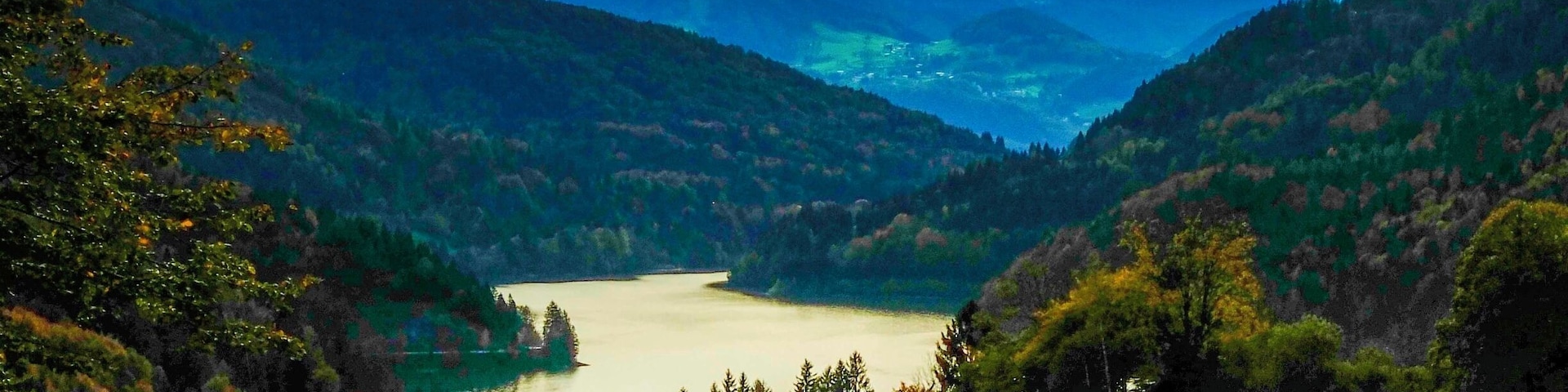 This is one of the beautiful landscape views I found while cycling the Salz & Seen Tour outside Salzburg,