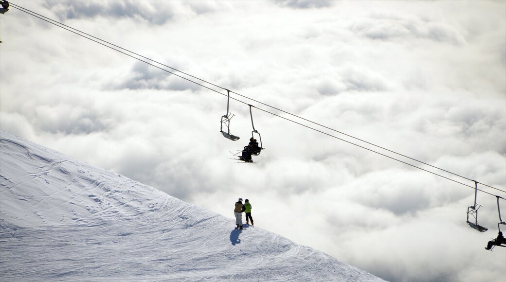 Bariloche inclusief een gondel en sneeuw