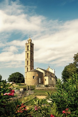 This building is indexed in the Base Mérimée, a database of architectural heritage maintained by the French Ministry of Culture, under the reference PA00099243 .