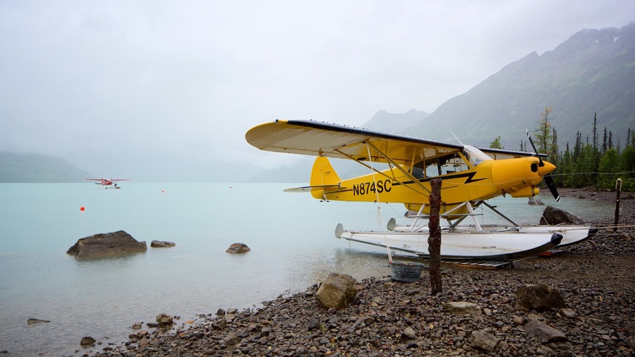 Lake Clark National Park and Preserve showing a lake or waterhole