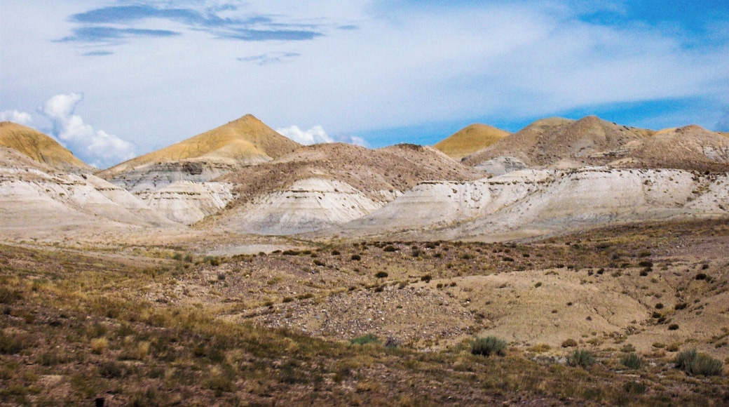 Another shot of small moutains in the desert with amazing colors! This was also taken some where not too far from the Four Corners.
For more info behind the pictures and stories of my pictures, check out my blog at http://www.travelingken.com