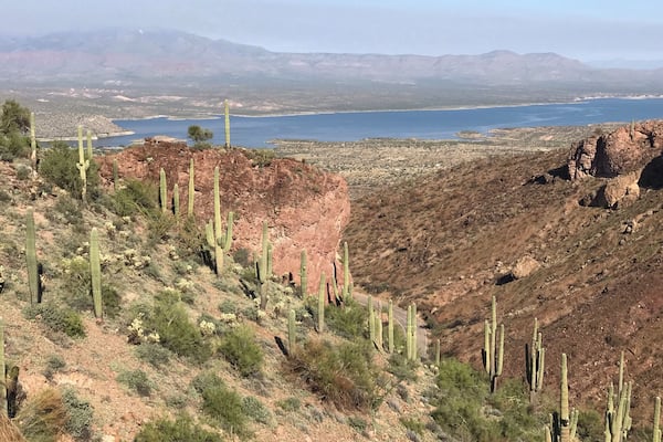 Roosevelt Reservoir in the distance.
