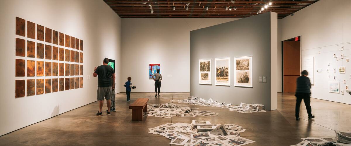 Scottsdale Museum of Contemporary Art showing interior views and art