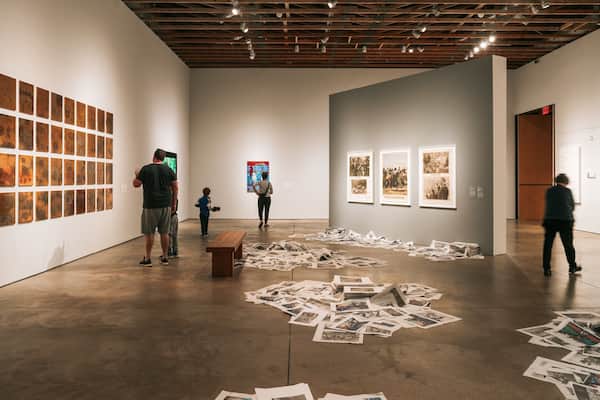 Scottsdale Museum of Contemporary Art showing interior views and art