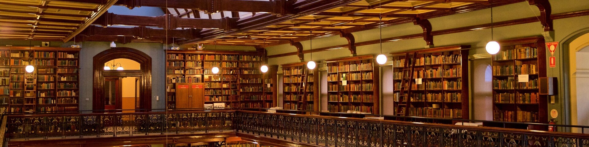 State Library of South Australia featuring heritage elements and interior views