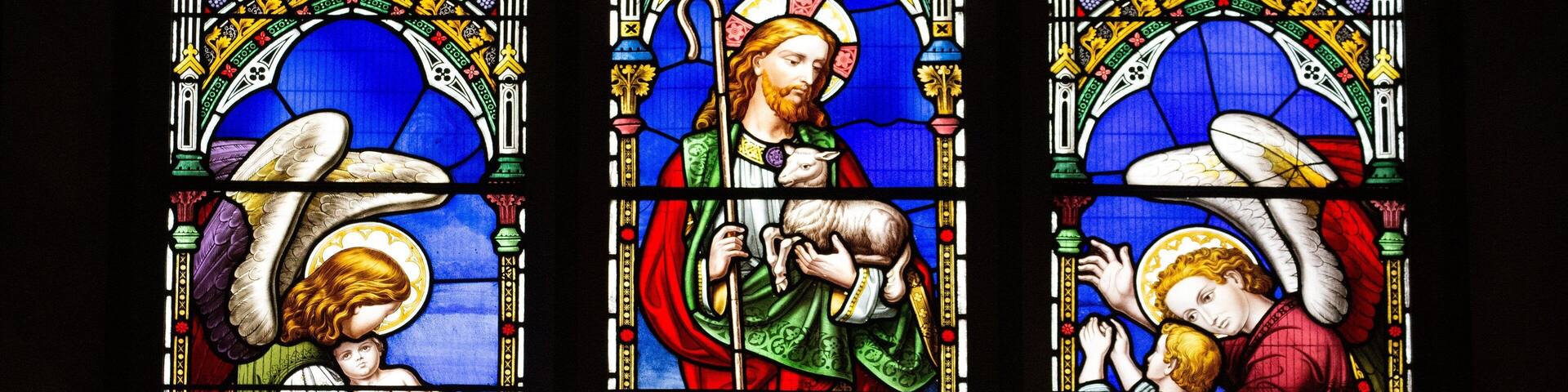 St Peter\'s Cathedral which includes art, religious aspects and heritage elements