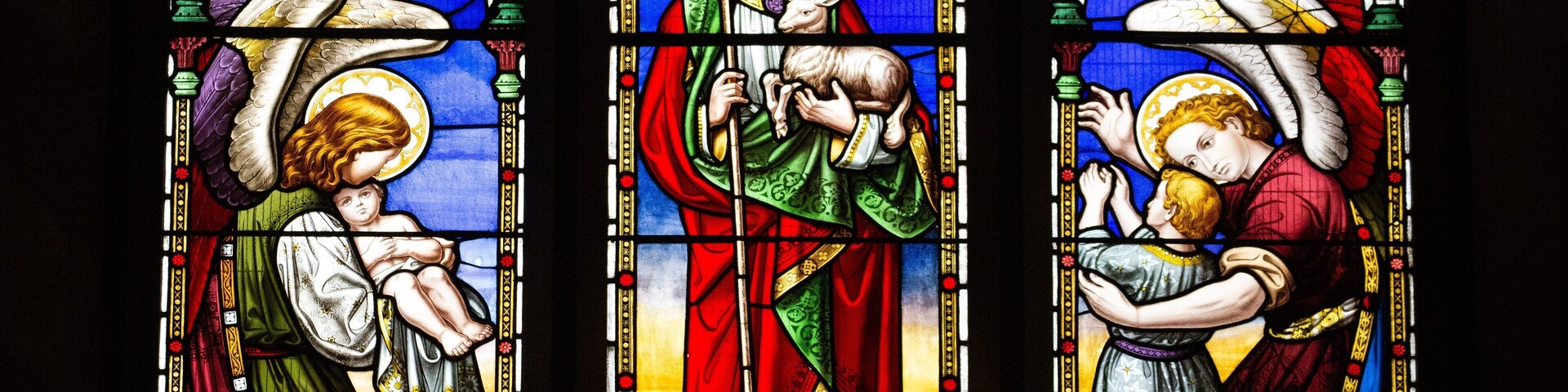 St Peter\'s Cathedral which includes art, religious aspects and heritage elements