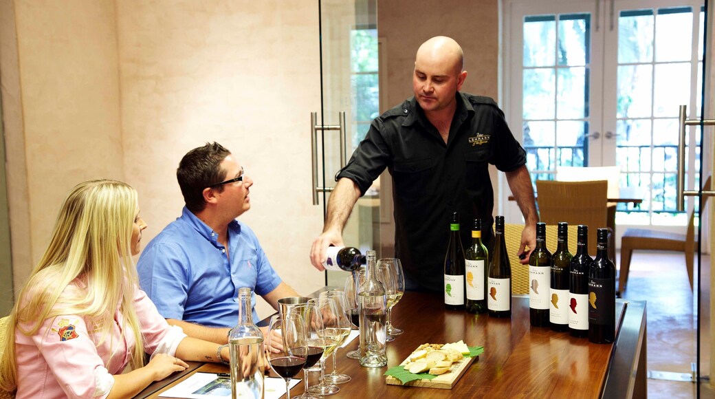 ํผํฐ ๋ ๋ง ์ ํน์ง ์๋ฃ ๋๋ ์ฃผ๋ฅ ๋ฟ๋ง ์๋๋ผ ์๊ท๋ชจ ์ฌ๋๋ค