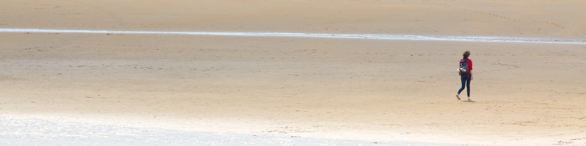 Strandhill Beach que inclui uma praia de areia