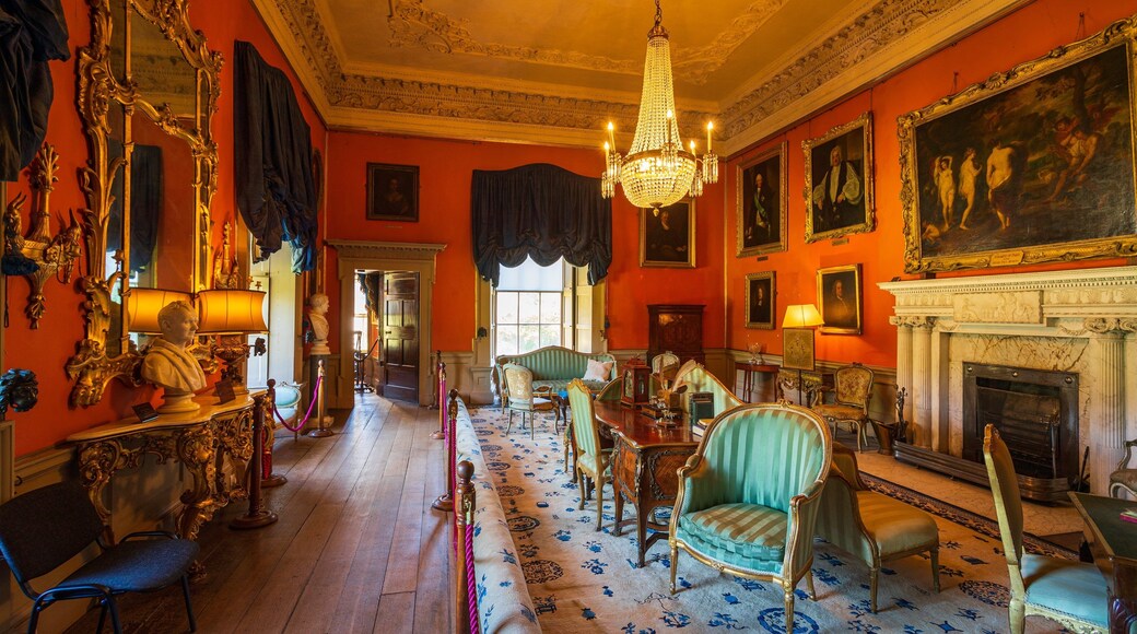 Malahide Castle showing heritage elements and interior views