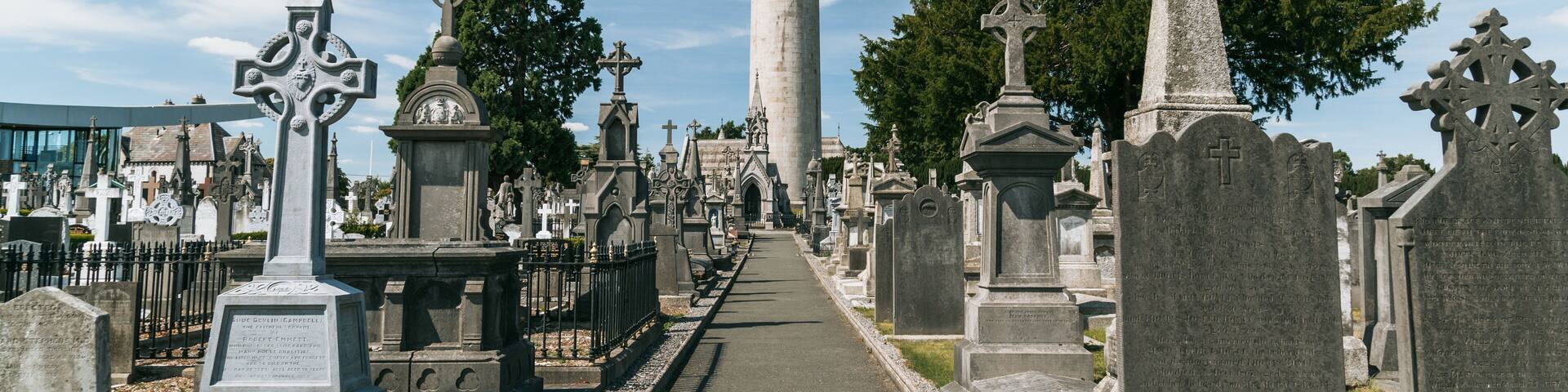 Glasnevin Cemetery featuring a cemetery