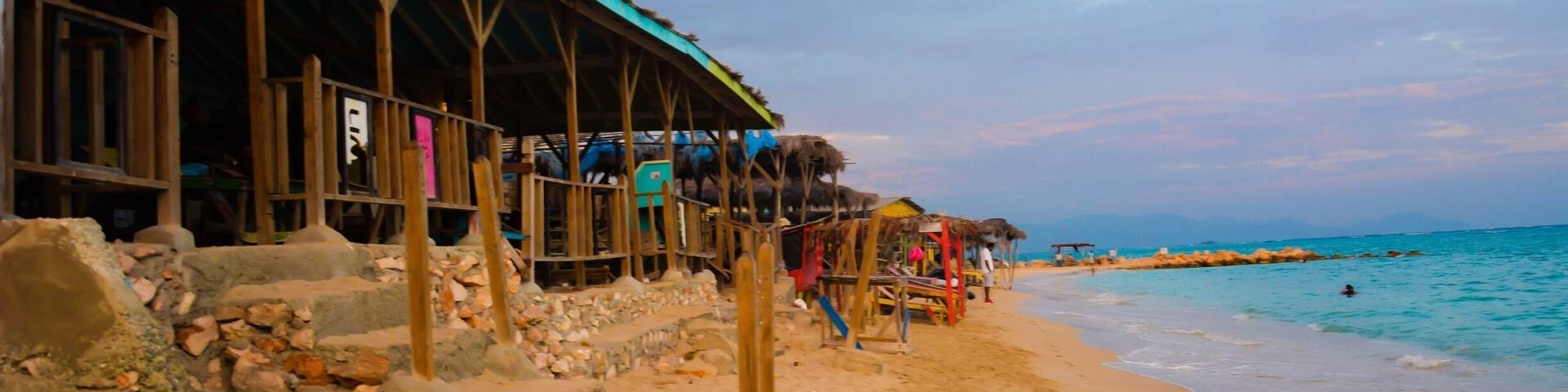 The place to go to for freshly caught and cooked seafood...I enjoyed the largest and tastiest lobster I've ever consumed at Prendy's on Hellshire Beach. It's crowded on the weekends but weekday afternoons are ideal for getting the best catch of the day.