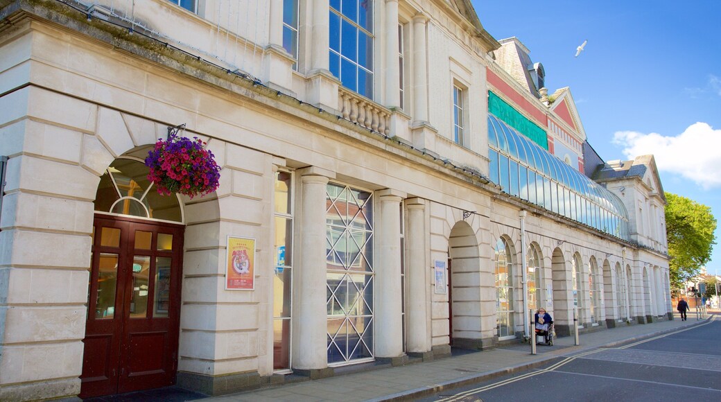 Grand Theatre which includes street scenes
