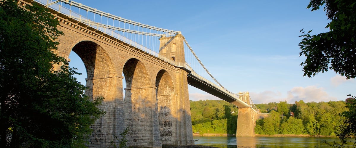 麥奈橋 其中包括 河流或小溪, 傳統元素 和 橋樑