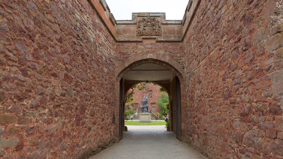 Powis Castle and Garden showing heritage architecture, heritage elements and a castle