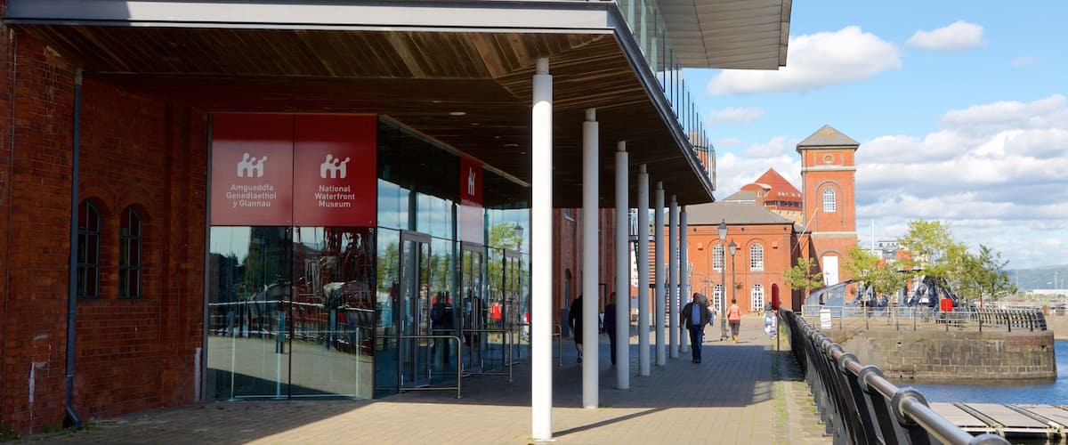 National Waterfront Museum som inkluderer gatescener