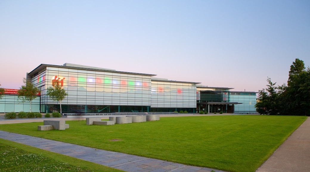 National Waterfront Museum showing street scenes