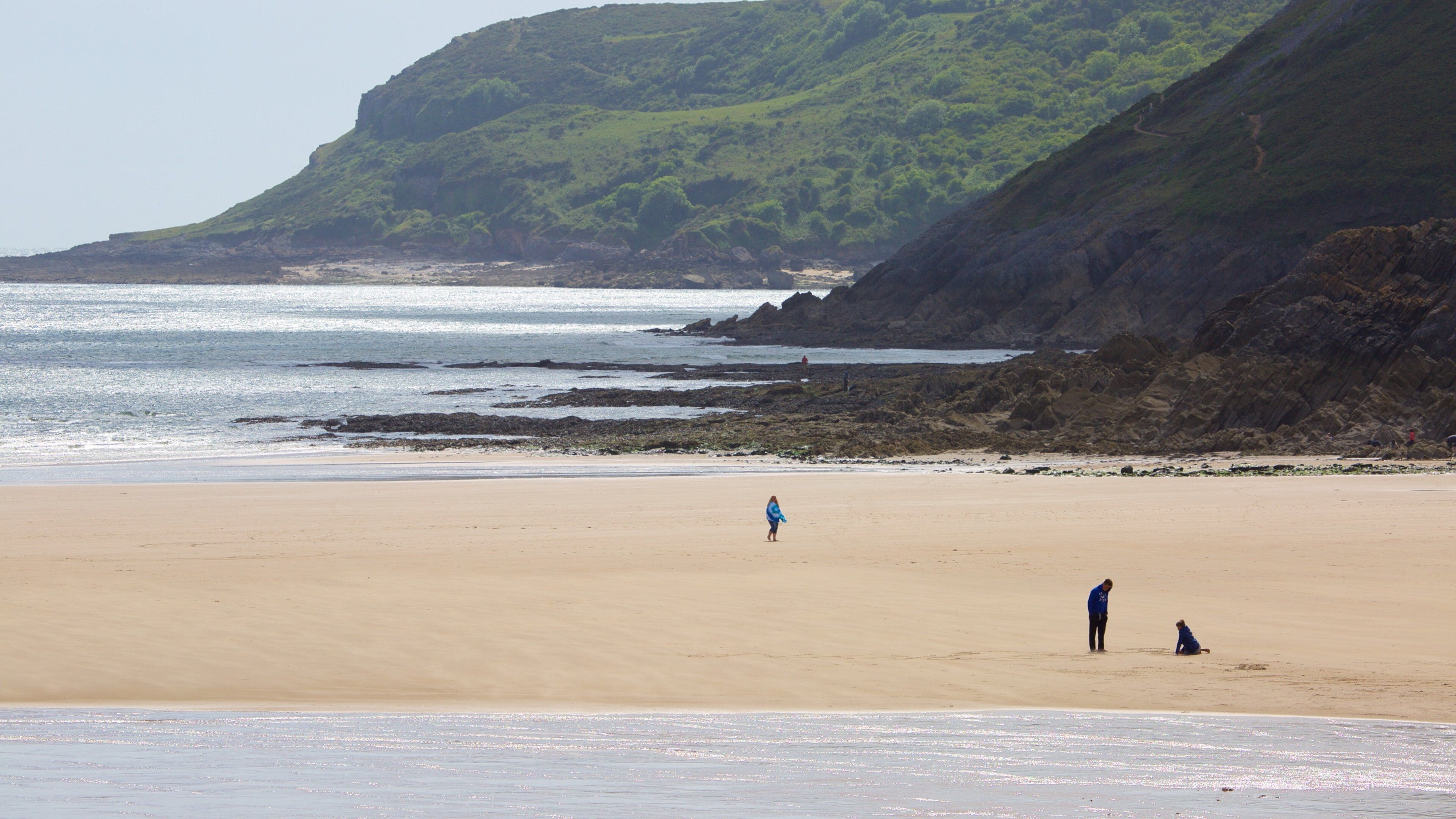 캐스웰 베이 비치 을 특징 해변