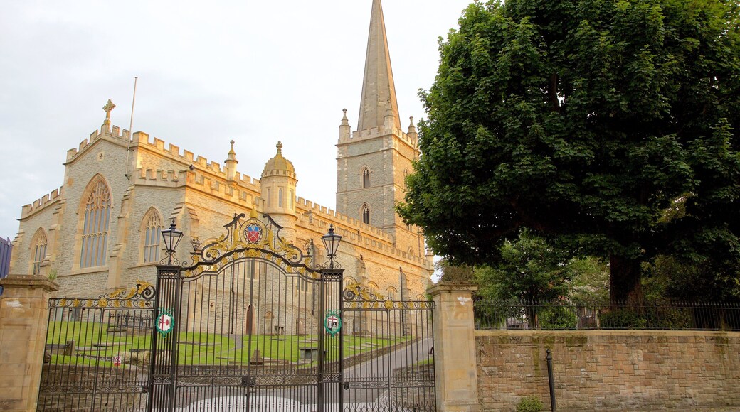 St. Columb\'s Cathedral featuring heritage elements, heritage architecture and a church or cathedral
