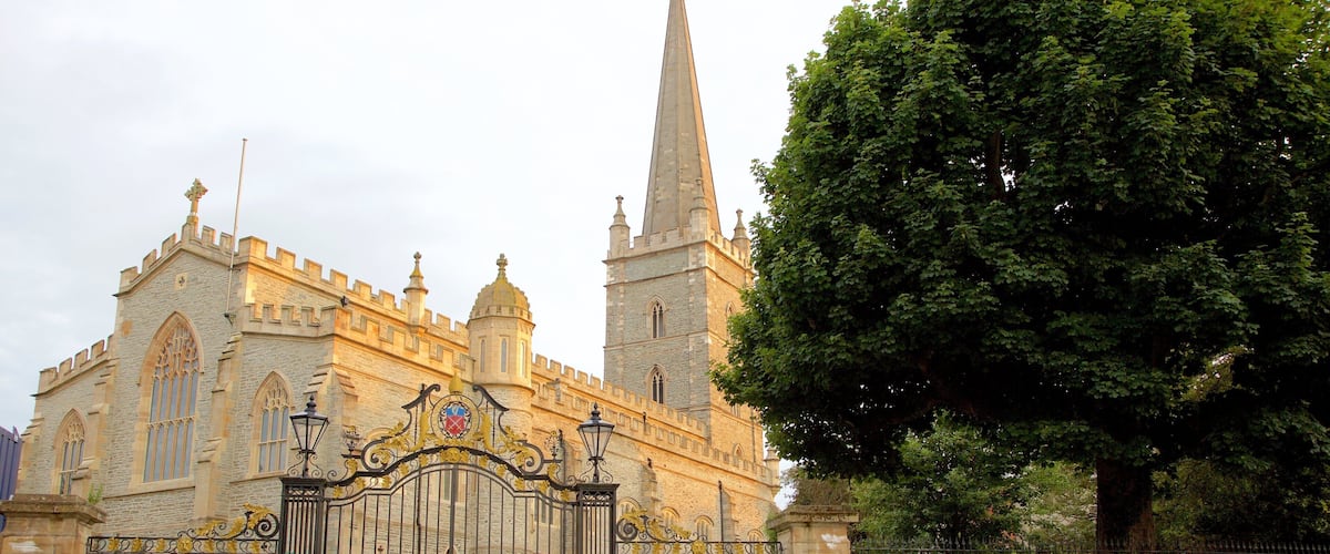 St. Columb\'s Cathedral mit einem historische Architektur, Kirche oder Kathedrale und religiöse Aspekte