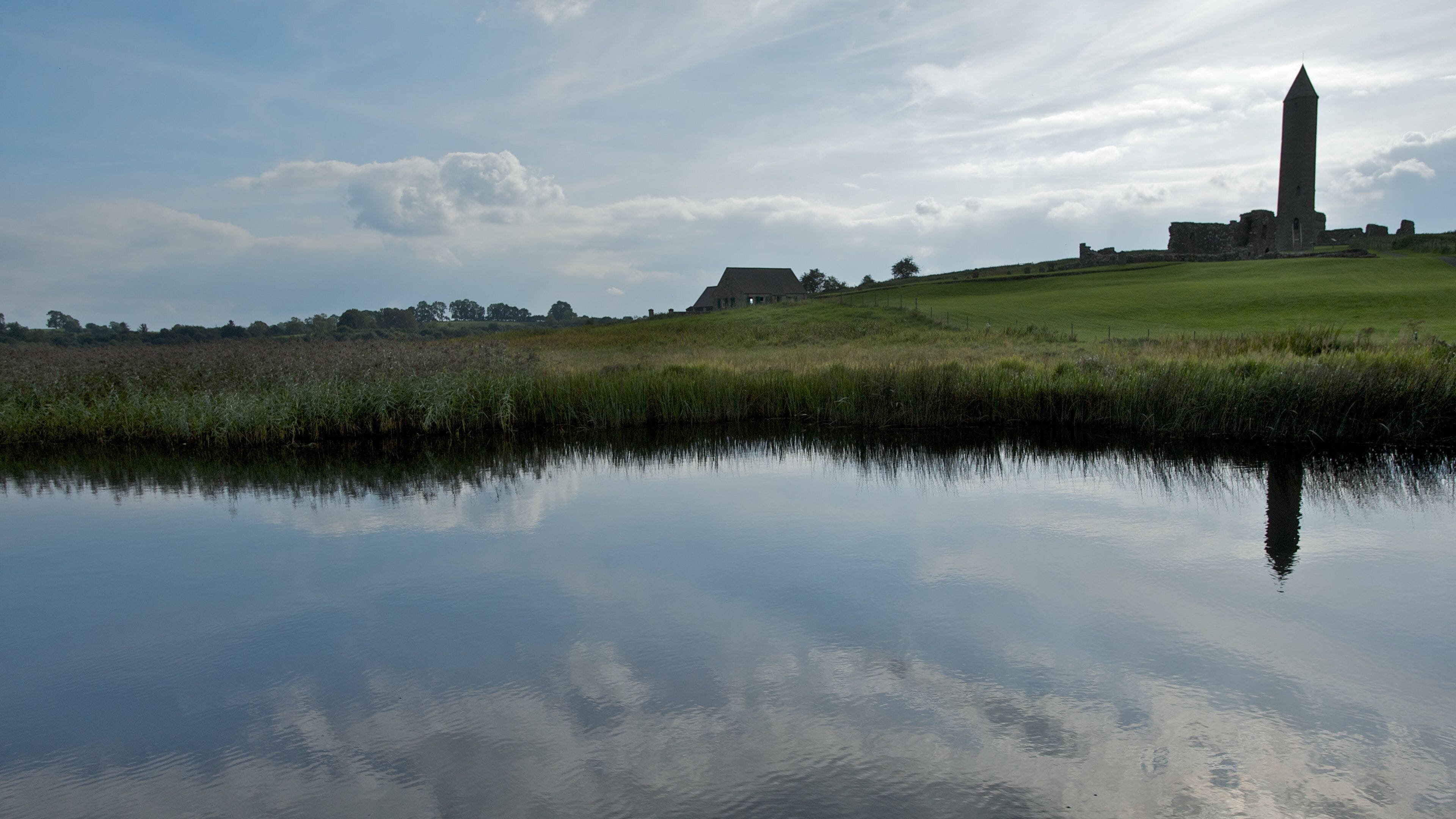 Devenish 島 其中包括 風景圖, 懷舊元素 和 濕地