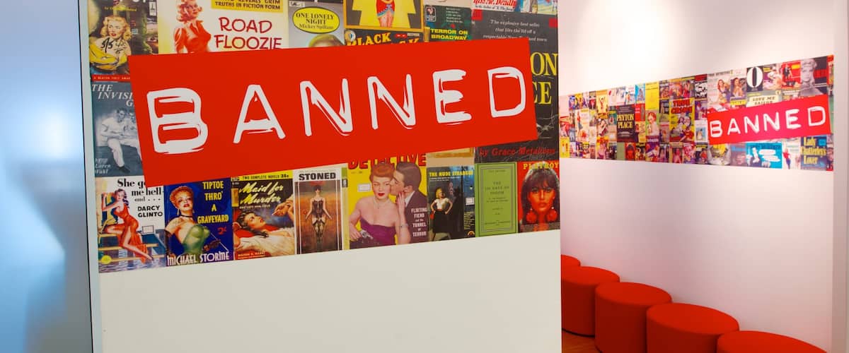 หอจดหมายเหตุแห่งชาติออสเตรเลีย แสดง การตกแต่งภายใน และ ป้าย