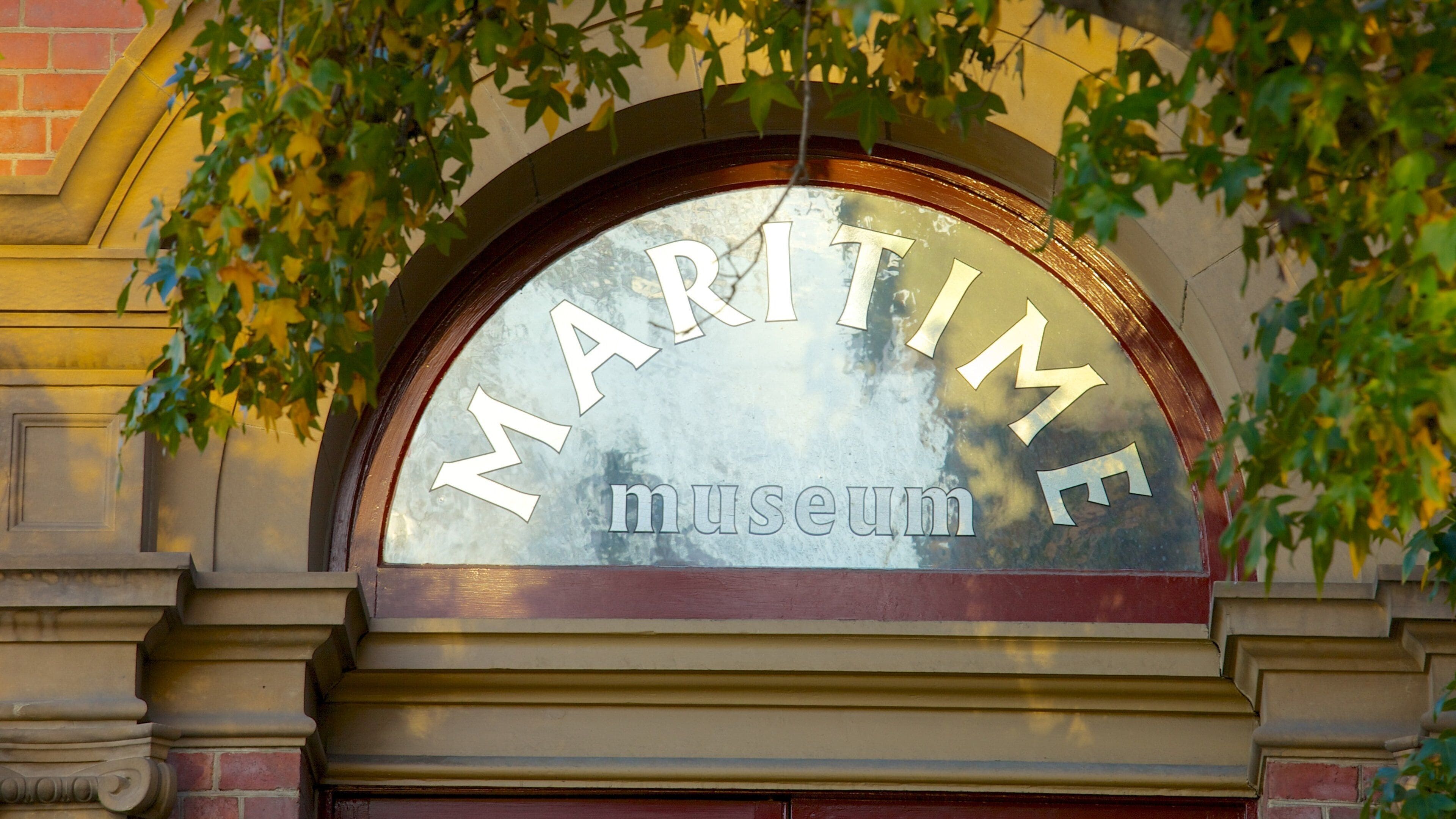 Maritime Museum of Tasmania which includes signage